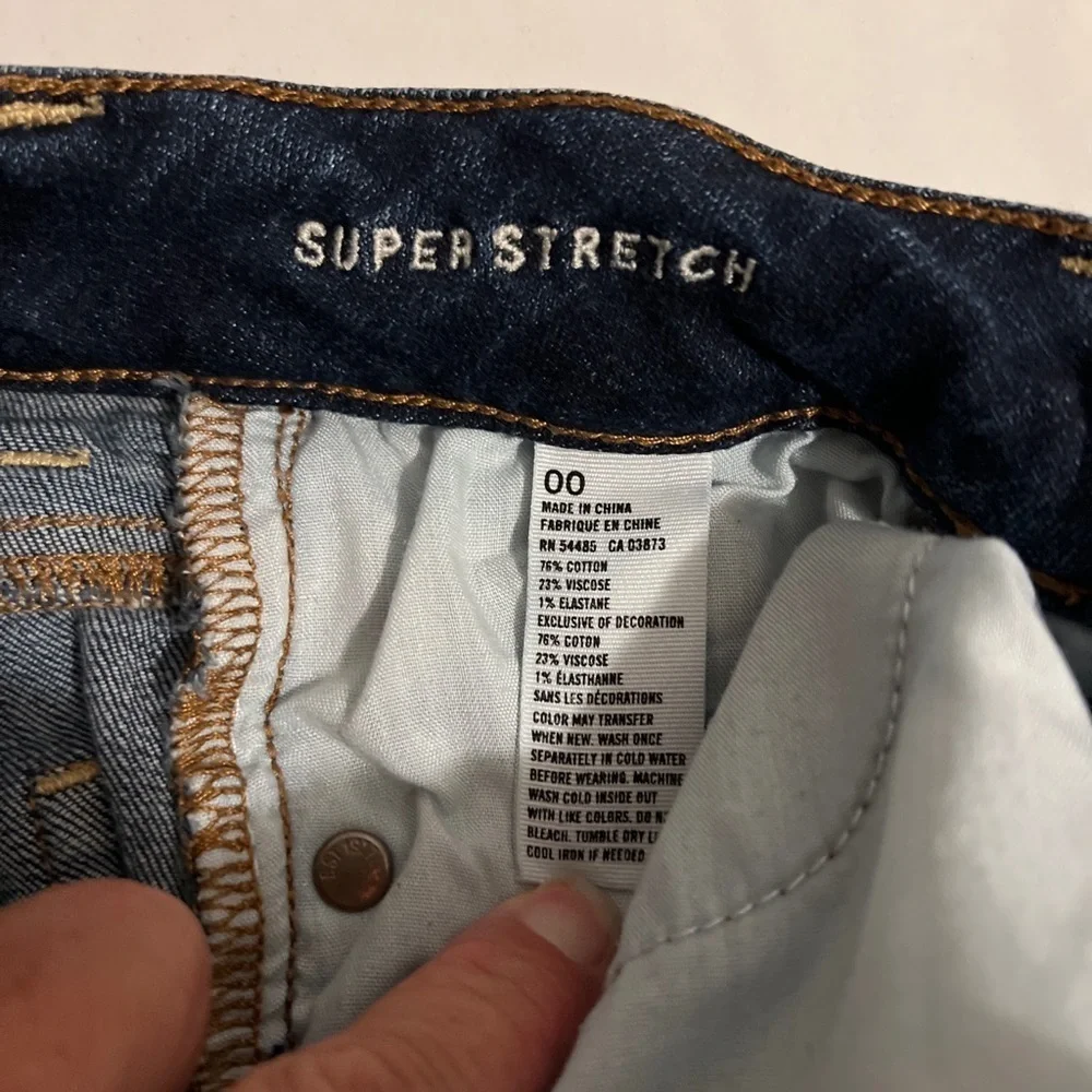 American Eagle Women’s Super Stretch Midi Jean Shorts Size 00 Cut Off